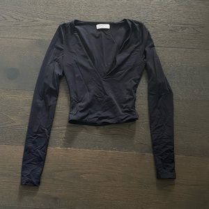 Aritzia Babaton Long Sleeve Tee